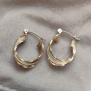 Vintage 14K Yellow Gold Twist Hoop Earrings